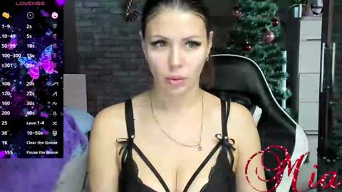 Mia my pvt is open and lovense is active online show from January 6, 7:52 am