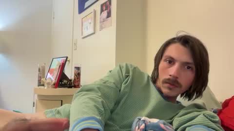 Snapshot of 69j0hndo chatting on February 3, 6:17 pm FUCKR online show from February 3, 6:17 pm