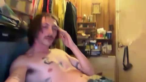 Snapshot of 69j0hndo chatting on February 14, 10:49 am FUCKR online show from February 14, 10:49 am