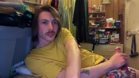 Snapshot of 69j0hndo chatting on February 15, 10:11 am FUCKR online show from February 15, 10:11 am