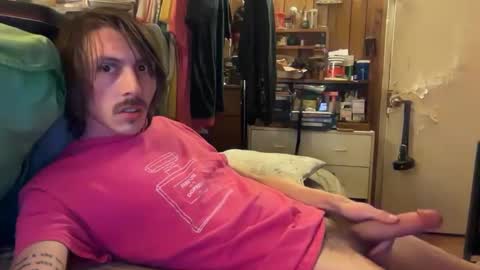 Snapshot of 69j0hndo chatting on February 19, 12:57 am FUCKR online show from February 19, 12:57 am