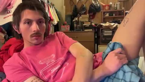 Snapshot of 69j0hndo chatting on March 10, 8:59 am FUCKR online show from March 10, 8:59 am