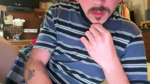 Snapshot of 69j0hndo chatting on September 26, 8:40 am FUCKR online show from September 26, 8:40 am