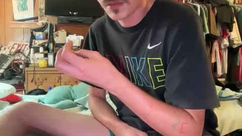 Snapshot of 69j0hndo chatting on September 28, 1:27 pm FUCKR online show from September 28, 1:27 pm