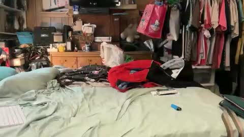 Snapshot of 69j0hndo chatting on November 6, 4:13 am FUCKR online show from November 6, 4:13 am