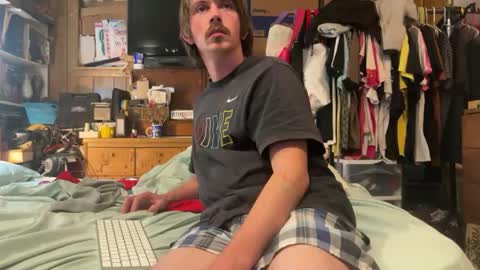 Snapshot of 69j0hndo chatting on November 25, 10:04 am FUCKR online show from November 25, 10:04 am