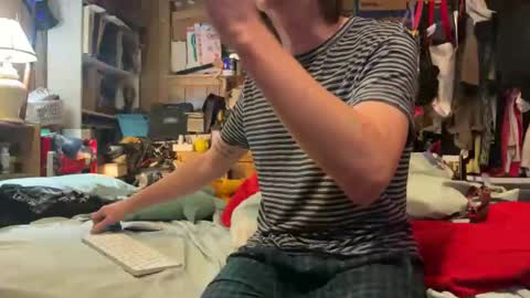 Snapshot of 69j0hndo chatting on December 15, 10:30 am FUCKR online show from December 15, 10:30 am