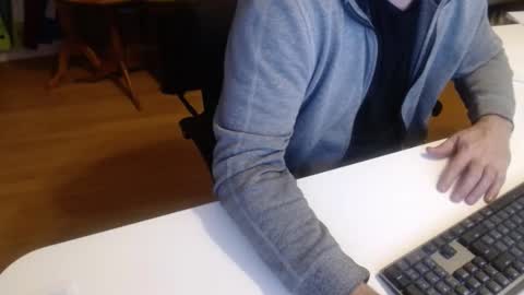 Snapshot of 69pifpaf chatting on December 18, 10:02 pm 69pifpaf online show from December 18, 10:02 pm