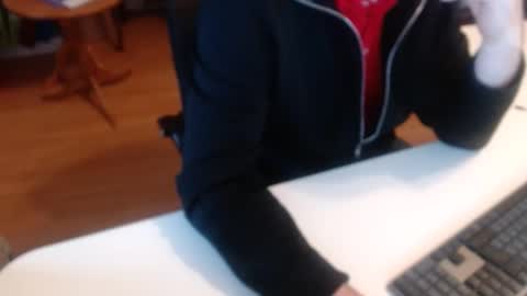 Snapshot of 69pifpaf chatting on December 19, 10:02 am 69pifpaf online show from December 19, 10:02 am