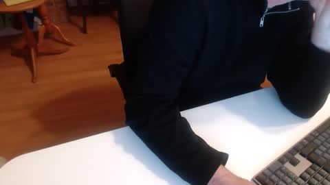 Snapshot of 69pifpaf chatting on December 22, 7:31 pm 69pifpaf online show from December 22, 7:31 pm