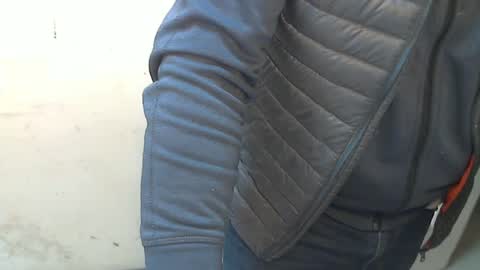 Snapshot of 69pifpaf chatting on December 27, 4:54 pm 69pifpaf online show from December 27, 4:54 pm