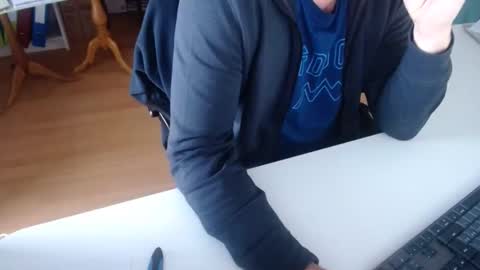 Snapshot of 69pifpaf chatting on January 3, 1:25 pm 69pifpaf online show from January 3, 1:25 pm