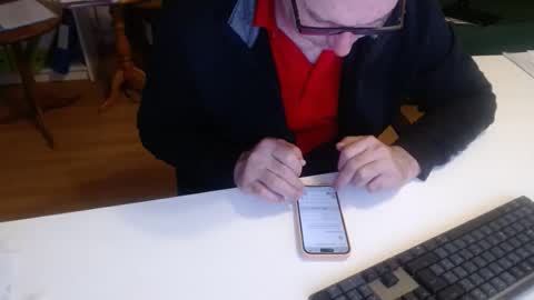 Snapshot of 69pifpaf chatting on February 25, 10:15 am 69pifpaf online show from February 25, 10:15 am