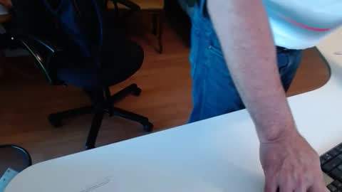 Snapshot of 69pifpaf chatting on September 17, 12:40 pm 69pifpaf online show from September 17, 12:40 pm