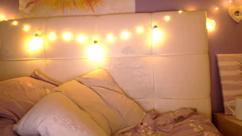 Snapshot of 6a6yface chatting on September 27, 1:05 pm lil J online show from September 27, 1:05 pm