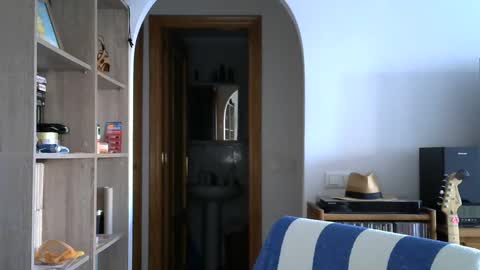 Snapshot of 7thsojourn chatting on December 16, 12:16 pm Papi online show from December 16, 12:16 pm