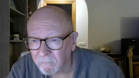 Snapshot of 7thsojourn chatting on December 19, 5:50 pm Papi online show from December 19, 5:50 pm