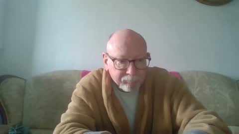 Snapshot of 7thsojourn chatting on December 29, 11:40 am Papi online show from December 29, 11:40 am