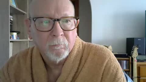 Snapshot of 7thsojourn chatting on January 24, 11:04 am Papi online show from January 24, 11:04 am