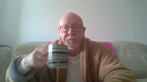 Snapshot of 7thsojourn chatting on January 31, 9:05 am Papi online show from January 31, 9:05 am