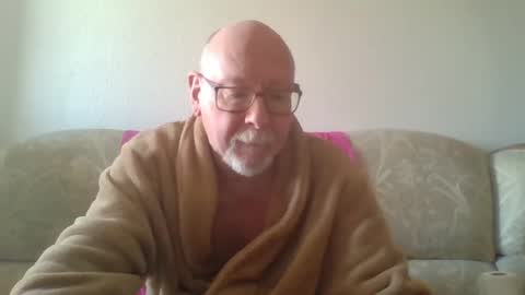 Snapshot of 7thsojourn chatting on February 3, 9:41 am Papi online show from February 3, 9:41 am