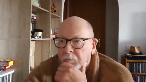 Snapshot of 7thsojourn chatting on February 6, 9:22 am Papi online show from February 6, 9:22 am