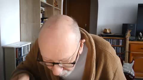 Snapshot of 7thsojourn chatting on February 8, 12:06 pm Papi online show from February 8, 12:06 pm