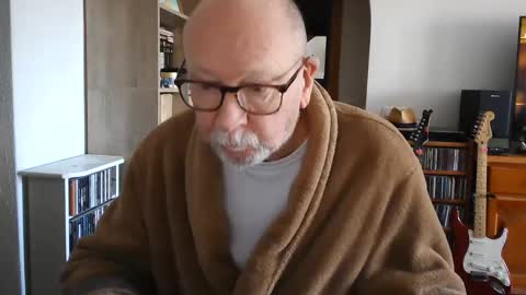 Snapshot of 7thsojourn chatting on February 13, 9:51 am Papi online show from February 13, 9:51 am