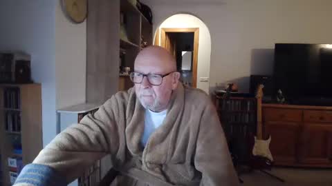 Snapshot of 7thsojourn chatting on February 19, 6:21 pm Papi online show from February 19, 6:21 pm