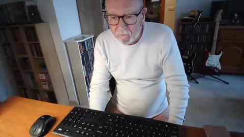 Snapshot of 7thsojourn chatting on March 2, 5:25 pm Papi online show from March 2, 5:25 pm