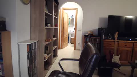 Snapshot of 7thsojourn chatting on March 5, 10:10 pm Papi online show from March 5, 10:10 pm