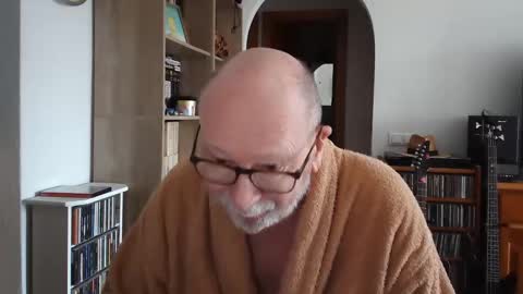 Snapshot of 7thsojourn chatting on March 8, 4:39 pm Papi online show from March 8, 4:39 pm