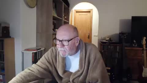 Snapshot of 7thsojourn chatting on March 9, 8:21 pm Papi online show from March 9, 8:21 pm