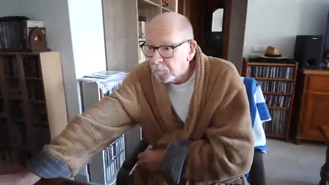 Snapshot of 7thsojourn chatting on November 28, 10:18 am Papi online show from November 28, 10:18 am