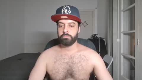 Snapshot of 88chased chatting on December 16, 10:15 pm 88chased online show from December 16, 10:15 pm