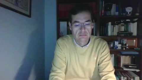 Snapshot of 8age chatting on December 12, 6:42 pm 8age online show from December 12, 6:42 pm