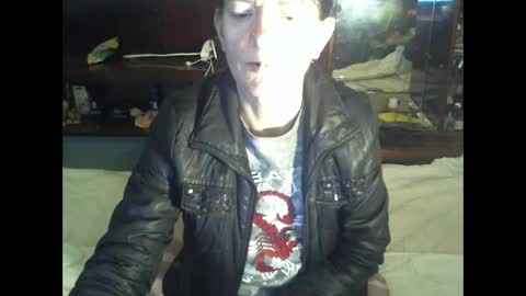 Snapshot of 8mistress8 chatting on February 21, 8:40 am 8MISTRESS8 online show from February 21, 8:40 am