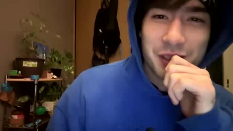 Snapshot of 9thislandd chatting on February 9, 11:25 am 9thislandd online show from February 9, 11:25 am