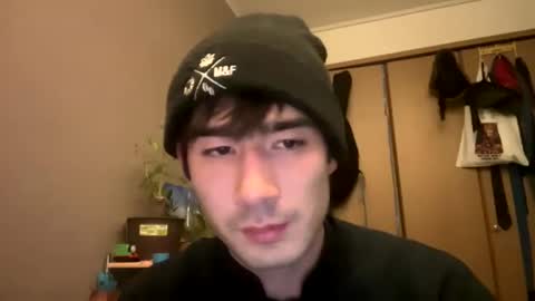 Snapshot of 9thislandd chatting on February 10, 12:29 pm 9thislandd online show from February 10, 12:29 pm