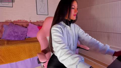 Snapshot of _abby_23_ chatting on September 16, 1:45 pm Aby online show from September 16, 1:45 pm