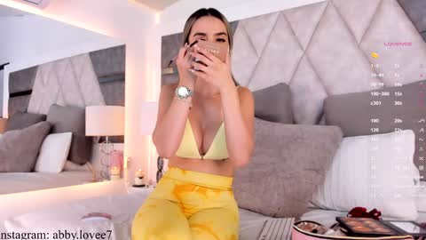 Gabriela   abby online show from January 25, 2:03 pm