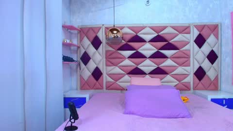  abby rouss online show from September 12, 3:06 am