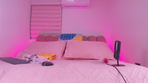  abby rouss online show from November 30, 3:10 am