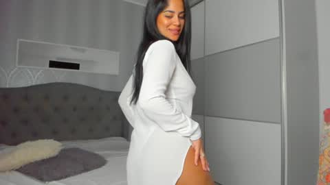 Snapshot of _adelle chatting on January 13, 6:16 am Adelle online show from January 13, 6:16 am