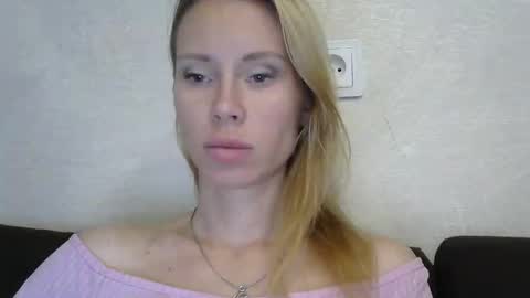 Snapshot of _alex1819 chatting on October 14, 7:09 am _alex1819 online show from October 14, 7:09 am