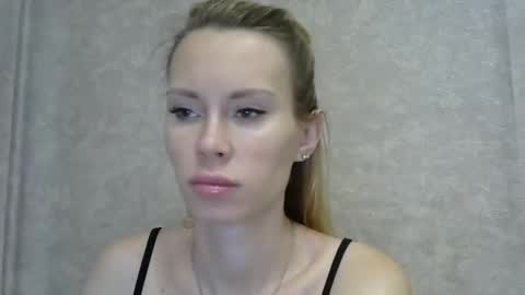 Snapshot of _alex1819 chatting on December 16, 6:51 am _alex1819 online show from December 16, 6:51 am