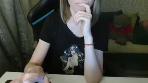  AliceCullen  online show from November 14, 3:22 pm