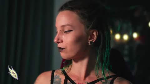 Snapshot of _alicemorrison_ chatting on December 14, 3:25 pm Alice Morrison Mistress Datura online show from December 14, 3:25 pm