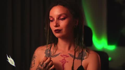 Snapshot of _alicemorrison_ chatting on January 10, 4:09 pm Alice Morrison Mistress Datura online show from January 10, 4:09 pm