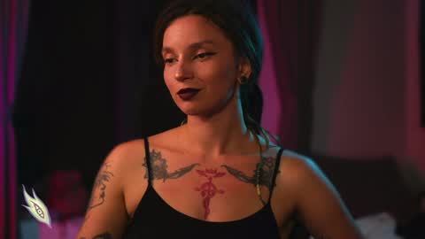 Snapshot of _alicemorrison_ chatting on January 27, 4:54 pm Alice Morrison Mistress Datura online show from January 27, 4:54 pm